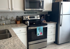 1 Block To The Beach-1st Floor Unit-Taylor Made Get A Way