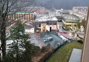 110 Bon Air Drive. Scenic Downtown Gatlinburg . Wonderful Restaurants.