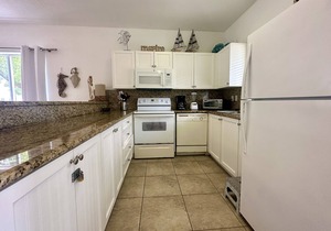 2 bed-2 baths first floor, sleeps 6