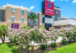 2-Star Hotel ∙ Comfort Suites Near Texas A&M Corpus Christi