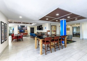 2-Star Hotel ∙ Holiday Inn Express Hotel and Suites Bastrop, an IHG Hotel