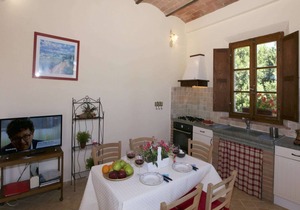 Farmhouse in Tuscany near Siena & Hot Springs