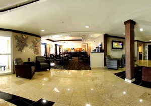 Holiday Inn Express Hotel and Suites Bastrop