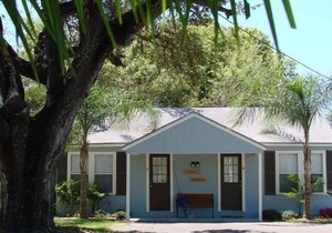 Living On Island Time #4 - Cozy Coastal Cottages With A Whole Lot Of Charm!