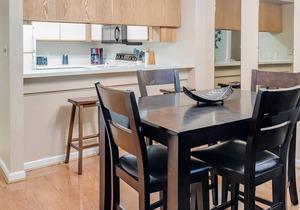 two bedroom condo sleeps 6 persons