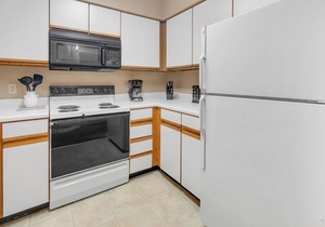 two bedroom condo sleeps 6 persons
