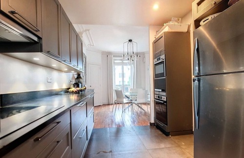 Asnieres-sur-Seine Villa | À 10 Minutes de Paris ! Villa Historique Avec Grand Jardin et Parking