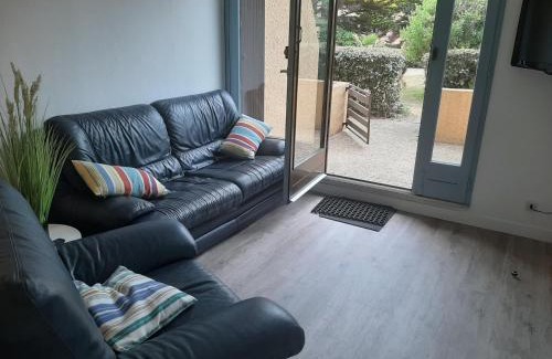 Le Penon Apartment | À deux pas des commerces et de l'océan, appartement rénové avec terrasse à Seignosse - FR-1-239-413