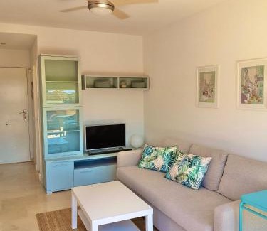 Marina de Casares Apartment | Ático con gran terraza a 50 metros de la playa de Casares