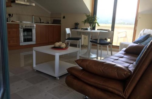 O Rosal Apartment | Ático luminoso en O Rosal