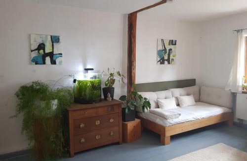 Quentel Apartment | Ältestes Haus in Quentel - Ferienwohnung 2 mit Dachterrasse