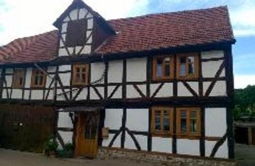 Quentel Apartment | Ältestes Haus in Quentel - Ferienwohnung 1 mit kleinem Garten