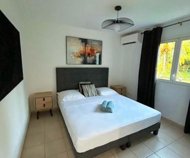 Baie-Mahault Apartment | Élégance