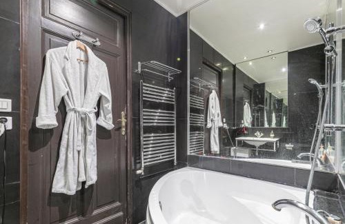 Faubourg-du-Roule Apartment | Élysées vip