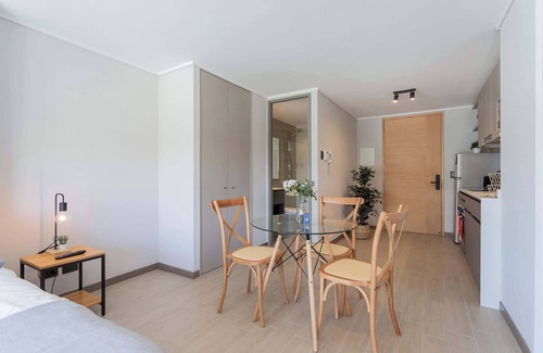 Nunoa Apartment | Ñuñoa Oasis Chic Studio for 2 guests