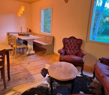 Chalais Ski Chalet | Ô Bercail Gîte de basse montagne 7' de vercorin