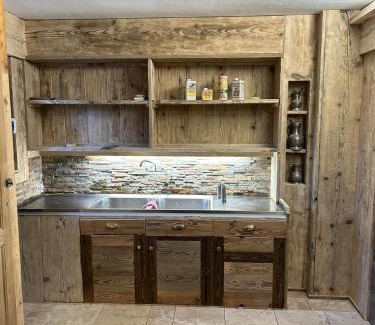 Chalais Ski Chalet | Ô Bercail Gîte de basse montagne 7' de vercorin