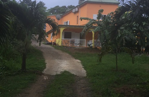 Pointe-Noire Cottage | Ô Fil de l'Eau: Gîte Ô Bleu Nature; mountain and river at Pointe-Noire, 2,4,6 pers