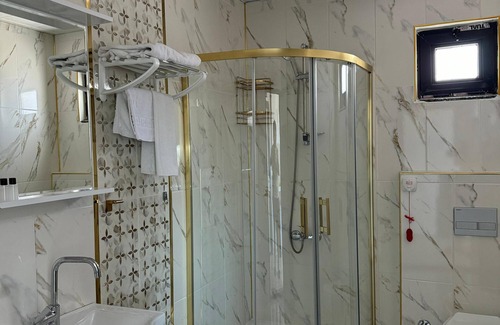 Ermenek Hotel | özşahin otel