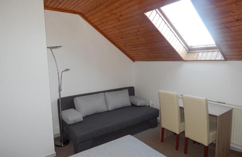 Sarvar House | Újsziget Vendégház