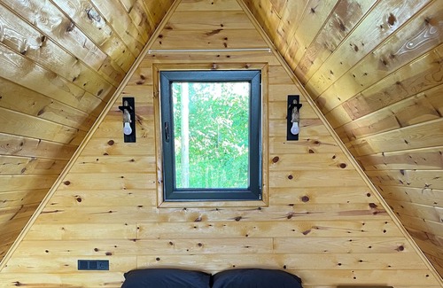 Yomra Ski Chalet | Şehi̇r Merkezi̇ne Yakin Doğa ve Deni̇z Manzarali 4 Yatakli Bungalov