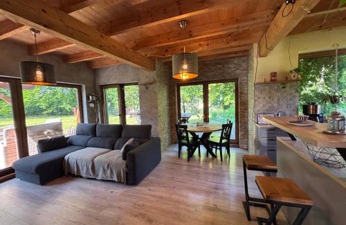 Parchowo House | Źródło Chillu - Dom wakacyjny nad jeziorem