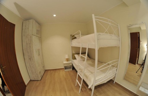 Makrakomi Apartment | Η ΦΛΩΚΑΤΗ