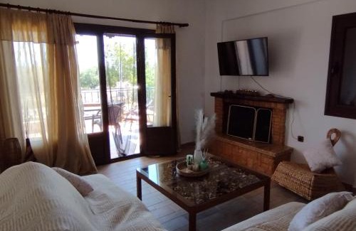 Aigio House | κτήμα ΝΟΣΤΟΣ