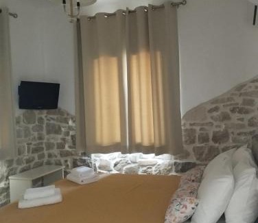 Aitoliko Apartment | Το Πέτρινο