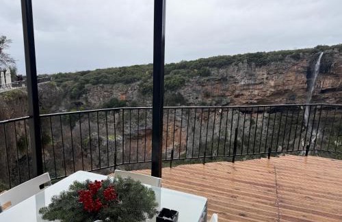 Tithorea Apartment | Το ΦΑΡΑΓΓΙ Του ΠΑΡΝΑΣΣΟΥ