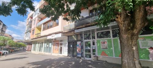 Vratsa Apartment | Апартамент за гости НИКИА в центъра с изглед към Врачанския Балкан Nikia Cityscape & Mountain Escape