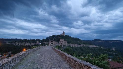 Veliko Tarnovo Apartment | Къща за гости Великите