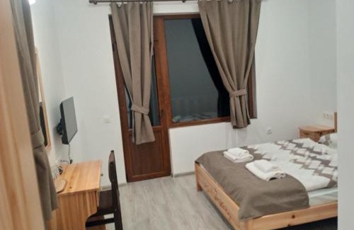 Devin House | Стаи за гости Куцеви