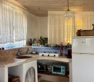 Ezuz Cabin | המצפה-אירוח מדברי עזוז