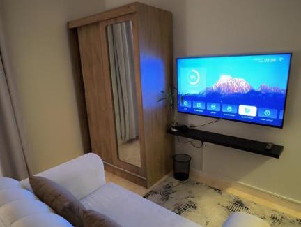 Qurish Street Apartment | استديو أنيق 49