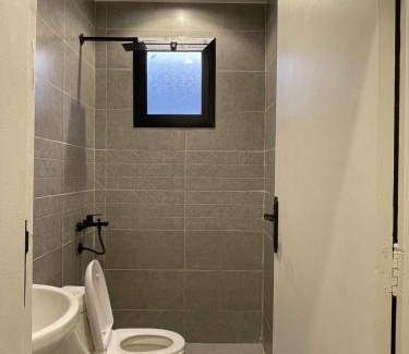 Mizail Apartment | استديو انيق بحي العقيق ببلكونه خارجيه ودخول ذكي