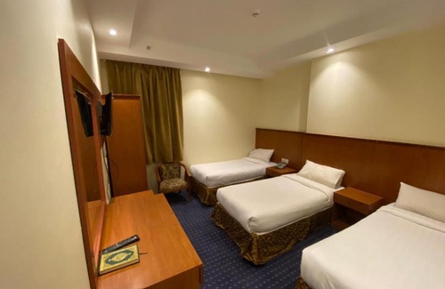 Al Aziziyah Hotel | المختارون الأول