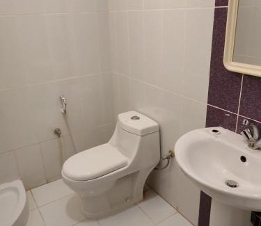 Ar Rayis Apartment | جناح غرفتين وصالة لشخصين مع أطفال الرايس