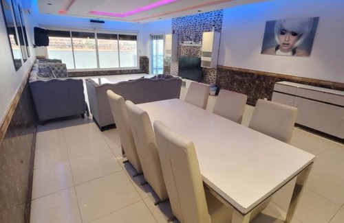 Durrat Al-Arous Ski Chalet | درة العروس