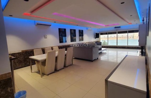 Durrat Al-Arous Ski Chalet | درة العروس