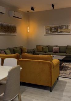 Dhahran Ski Chalet | شالية موج 335