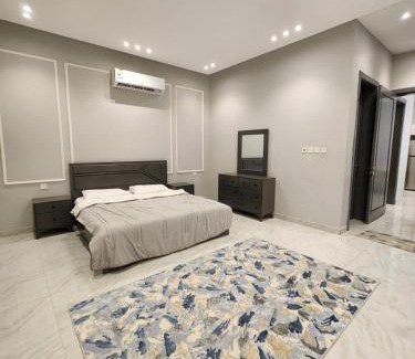 Al Kura Ski Chalet | شاليهات لازورد