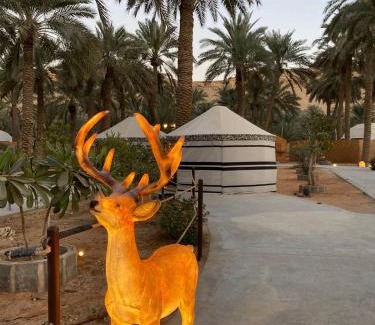 Mizail Other | شاليه البلورة باطلالة جبلية ومسبح خاص