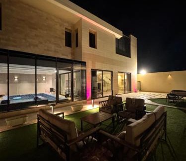 Buraydah Ski Chalet | شاليه الرتاج هوم الفندقي