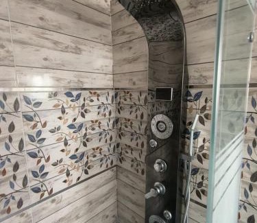 Agouza Apartment | شقة جديدة رائعة باطلالة جانبية على النيل وبالقرب من جميع الاماكن الحيوية في القاهرة المهندسين