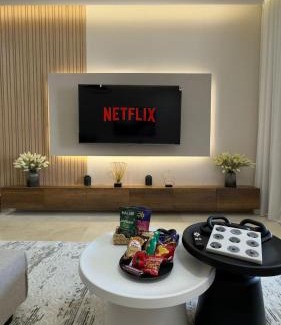 Ash Shati Apartment | شقة فاخرة بإطلالة بحرية رائعة