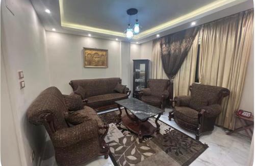An-Nuzhah Apartment | شقة فخمة للايجار