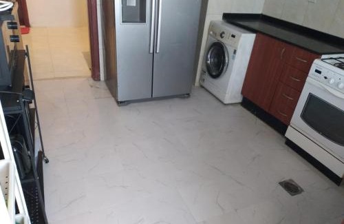 Ajman Apartment | شقة فخمة وواسعة تسع عائلة كبيرة
