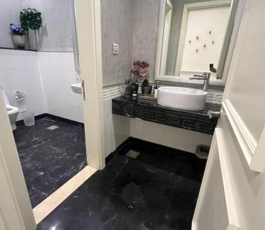 Ash Shati Apartment | شقة فرزاتشي جوهرة داماك