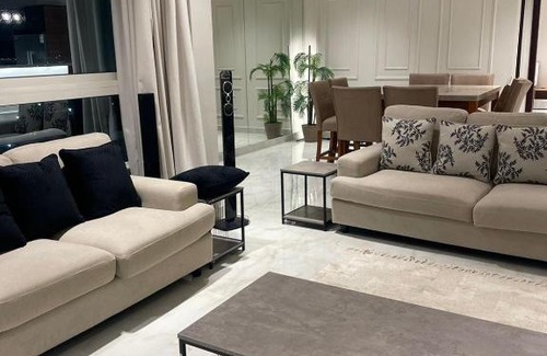 Ash Shati Apartment | شقه بانوراميه مطله على الفورملا 1 المسارات